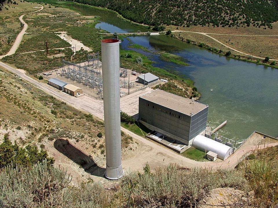 The Glendo powerplant — a part of the Pick-Sloan Missouri Basin Program that controls water use for the entire basin — supplies power to Nebraska, Colorado and Wyoming. (Photo by Gary Stone)
