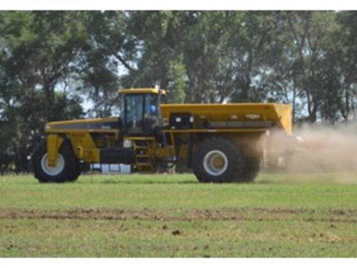 poultry litter applicator