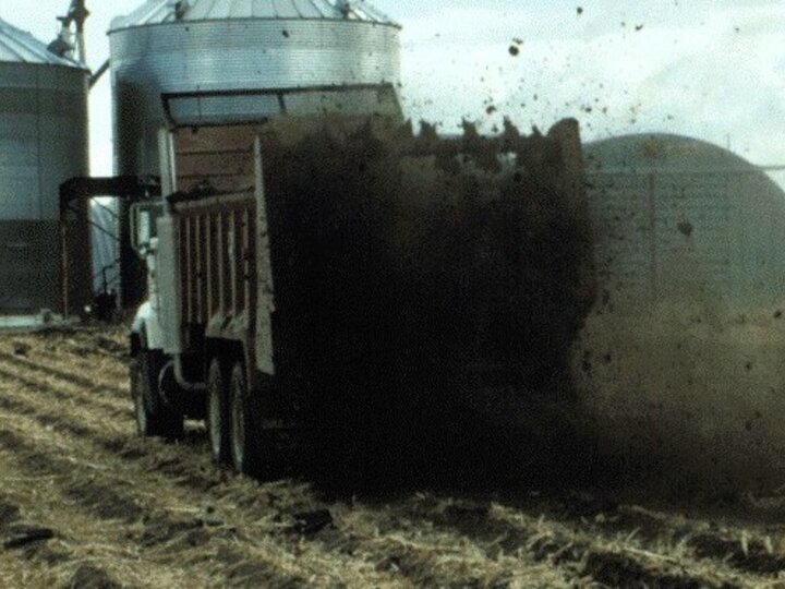 Manure's ability to improve soil properties can reduce erosion and runoff.