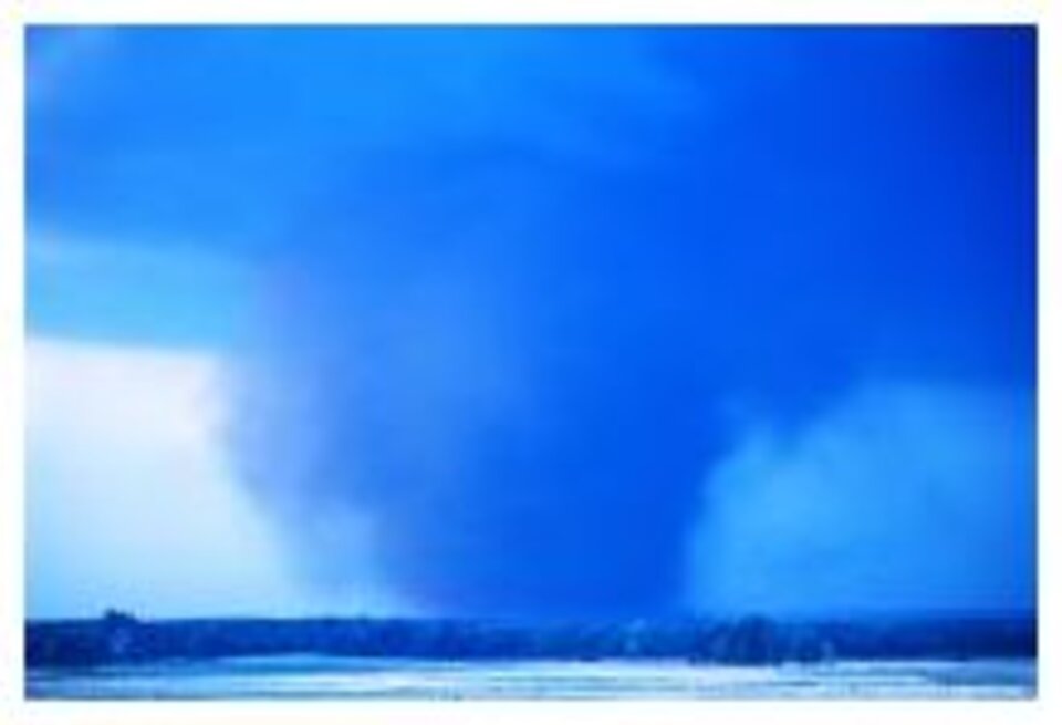 Tornado funnel cloud